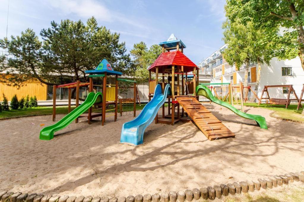 Apartament 4 Seasons- Basen Wewnetrzny,Jacuzzi,Sauna,Silownia I Kulkoland W Cenie!!! Kołobrzeg Extérieur photo